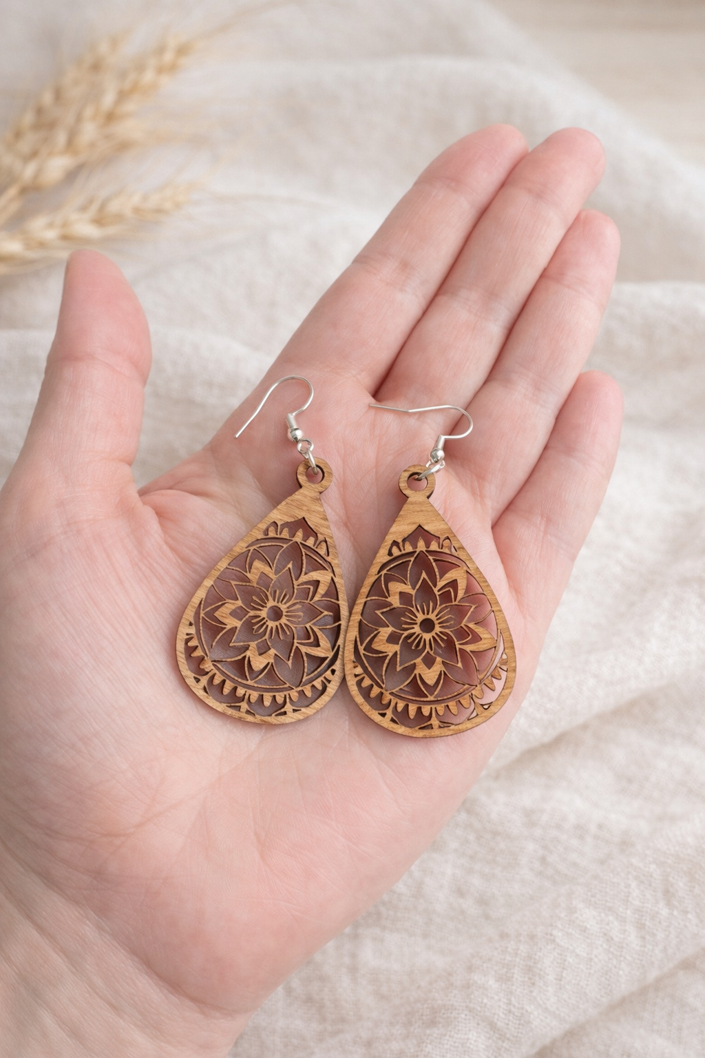 Bridesmaid Gift Box with Personalized Message Card and Earrings