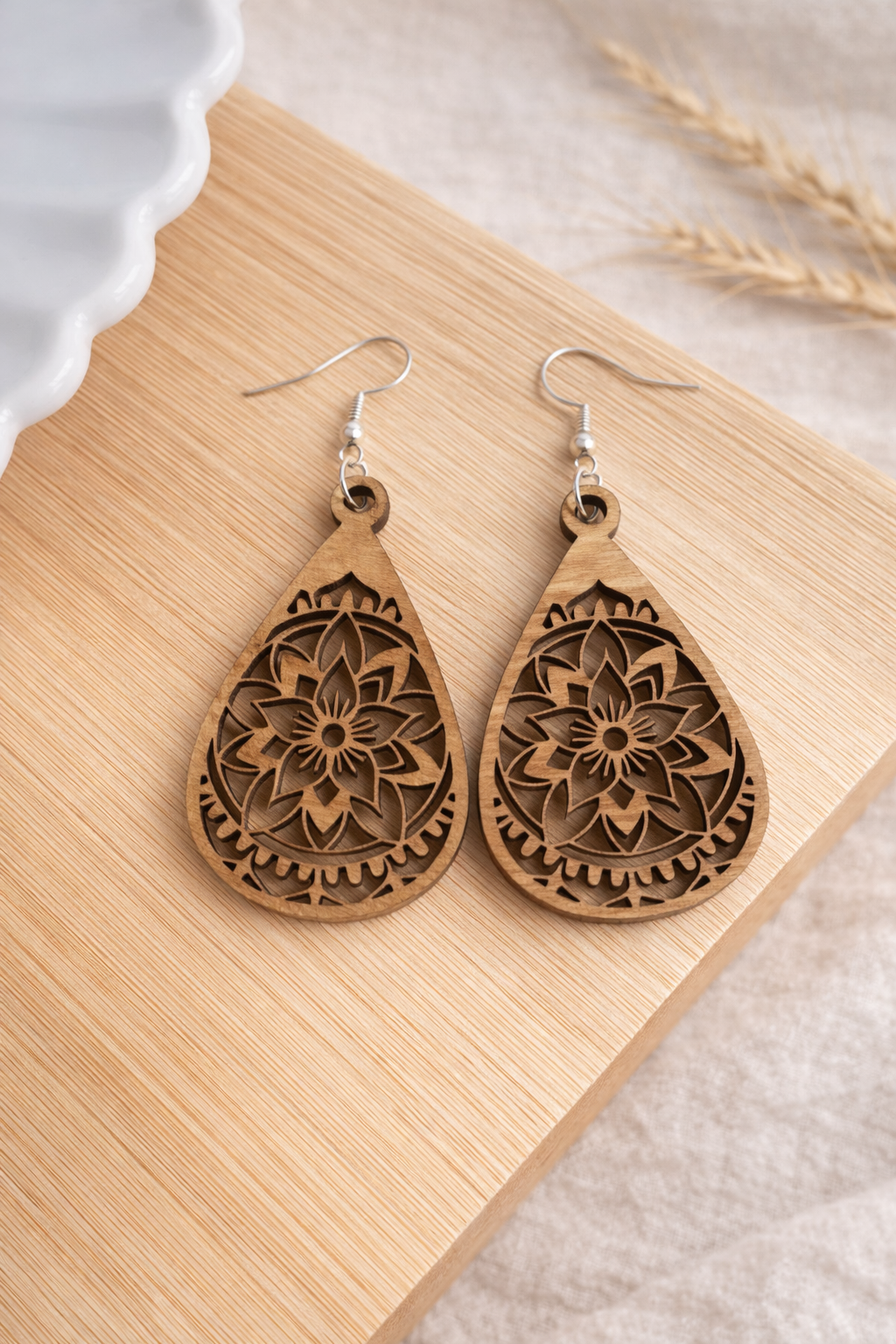 Bridesmaid Gift Box with Personalized Message Card and Earrings